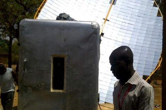 2011 SEED Winner. Solar bread oven in Burkina Faso. Photo: UNEP