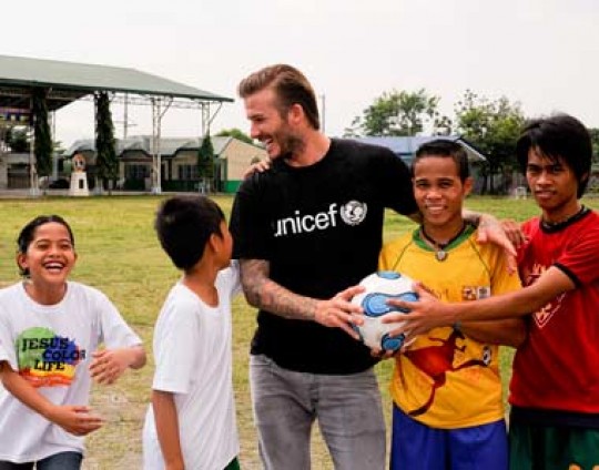 2 December 2011, Manila, Philippines - UNICEF Goodwill Ambassador David Beckham meets five young people in a UNICEF supported centre for children who once lived and worked on the streets.