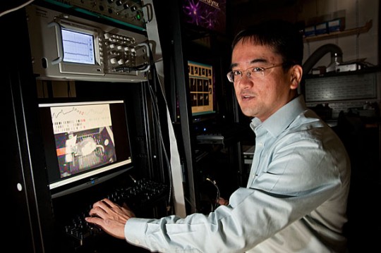Naoshige Uchida (above) and colleagues report in the Jan. 18 issue of Nature that reward prediction error is actually the product of a complex interplay between two classes of neurons — one that relies on dopamine and an inhibitory class of neurons that uses the neurotransmitter GABA./ Jon Chase/ Harvard Staff Photographer