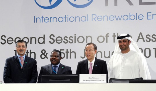 Secretary-General Ban Ki-moon (2nd right) with participants at the Second Assembly of the International Renewable Energy Agency (IRENA) in Abu Dhabi. Photo: UN Photo/Evan Schneider
