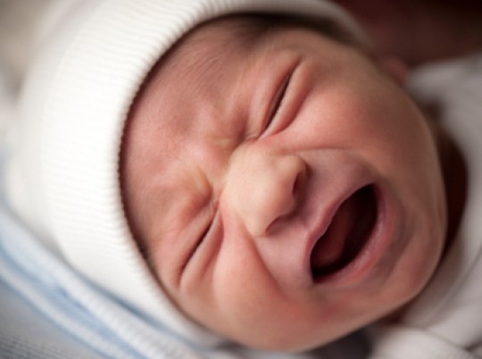 Babies' Colic Linked to Mothers' Migraines