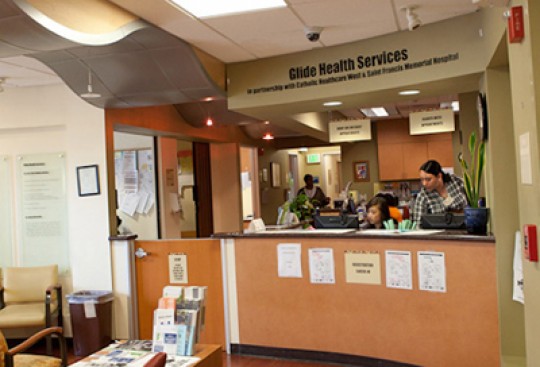 In partnership with the UCSF School of Nursing and local medical centers, Glide Health Services, a nurse-managed clinic, provides free health care services to the uninsured and underinsured in San Francisco's Tenderloin District.