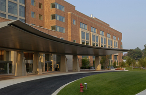 The NIAID Primary Immune Deficiency Clinic is located in the NIH Mark O. Hatfield Clinical Research Center. Credit: NIH.